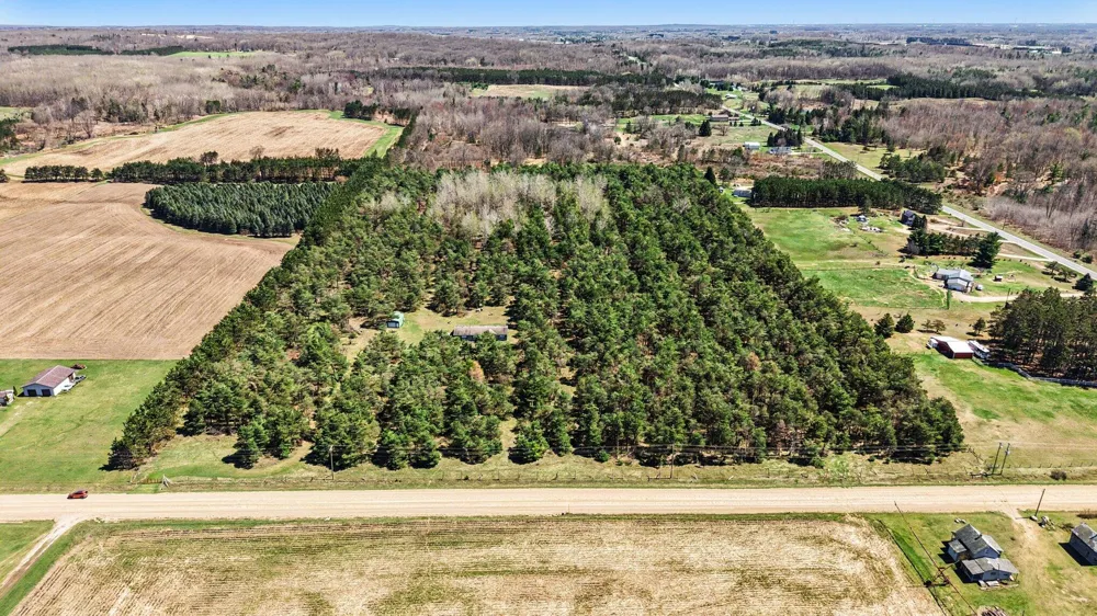 20240 10th Avenue Barryton, MI 49305