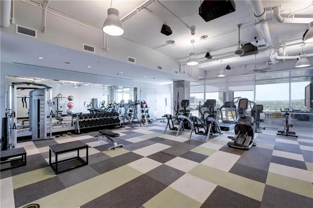 222 West Avenue #2207 Austin, TX 78701