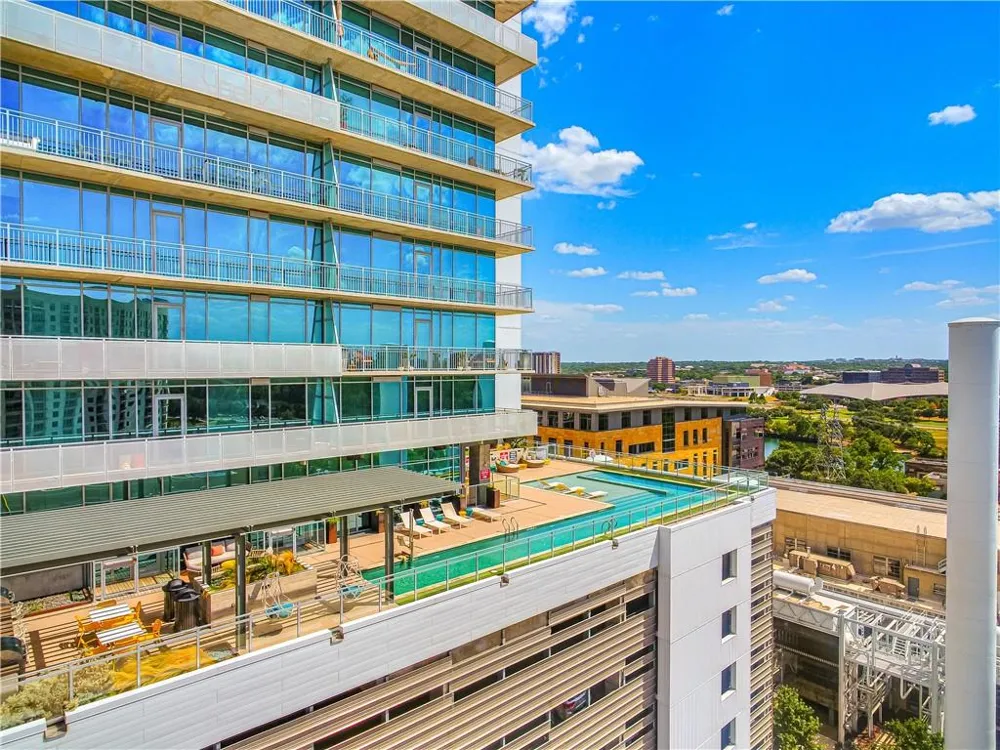 222 West Avenue #2207 Austin, TX 78701
