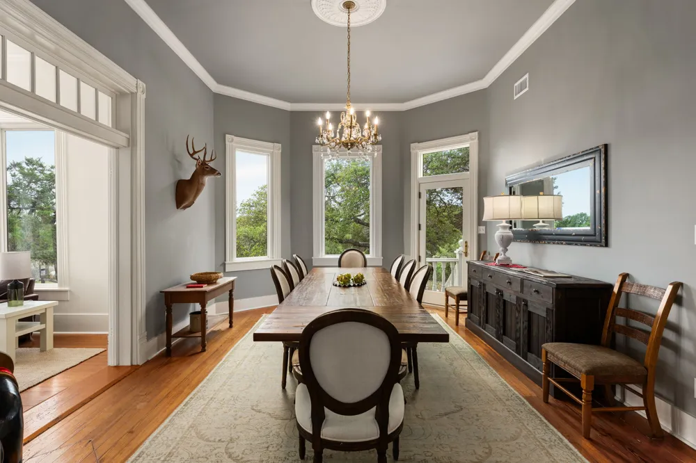 3409 Gatlin Creek Road Dripping Springs, TX 78620