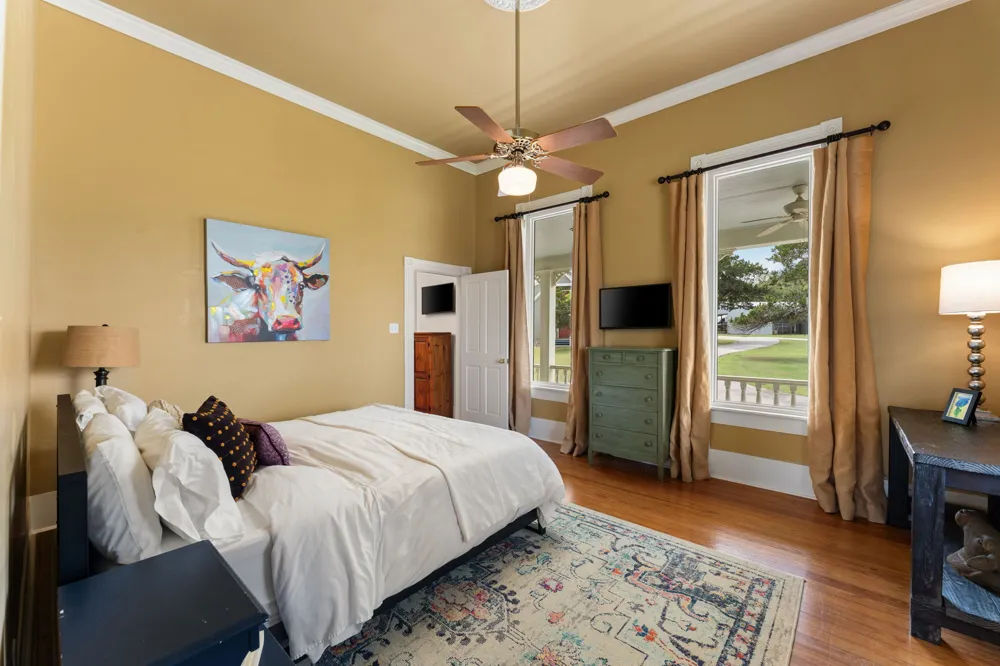 3409 Gatlin Creek Road Dripping Springs, TX 78620