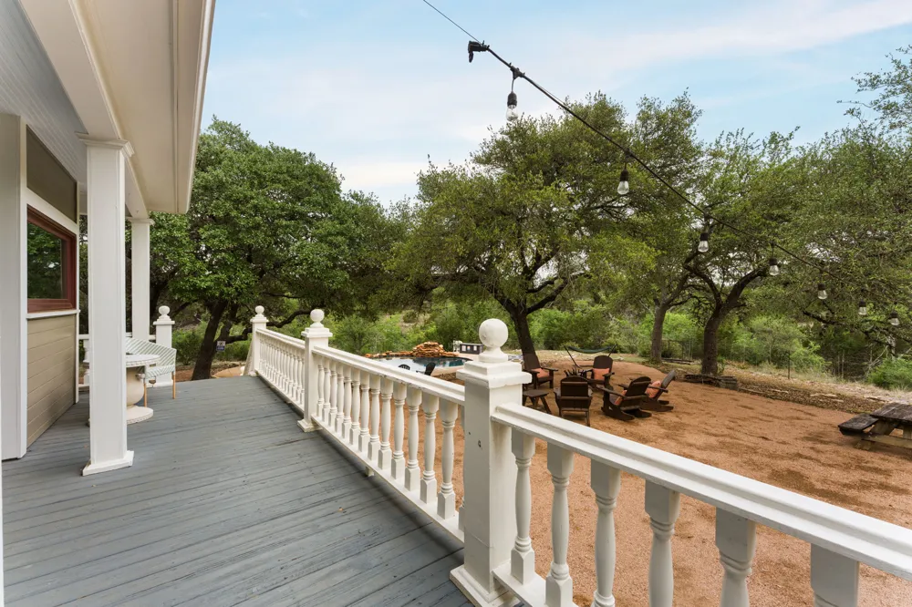 3409 Gatlin Creek Road Dripping Springs, TX 78620