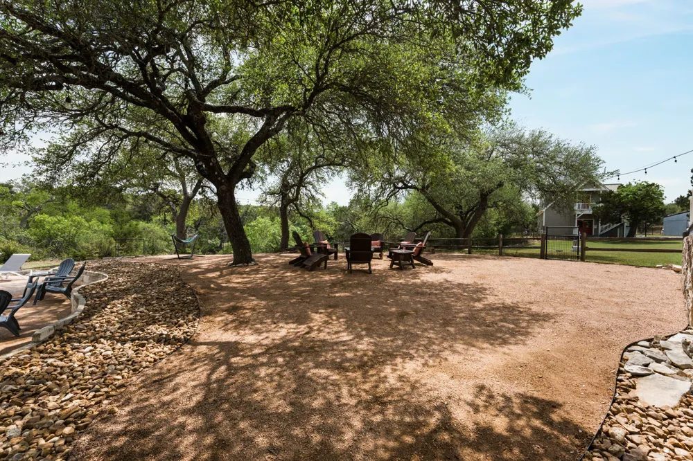 3409 Gatlin Creek Road Dripping Springs, TX 78620