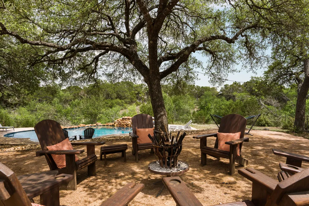 3409 Gatlin Creek Road Dripping Springs, TX 78620