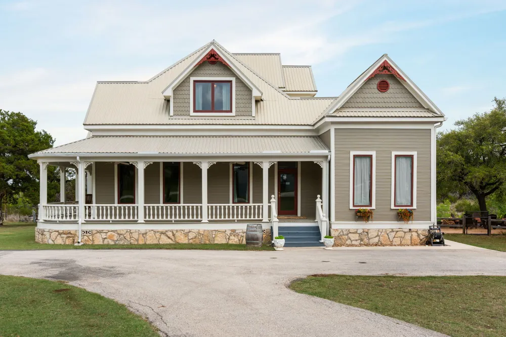 3409 Gatlin Creek Road Dripping Springs, TX 78620