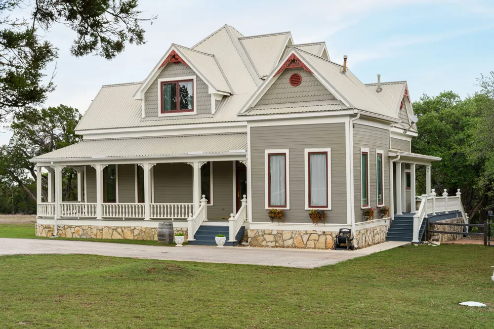 3409 Gatlin Creek Road Dripping Springs, TX 78620