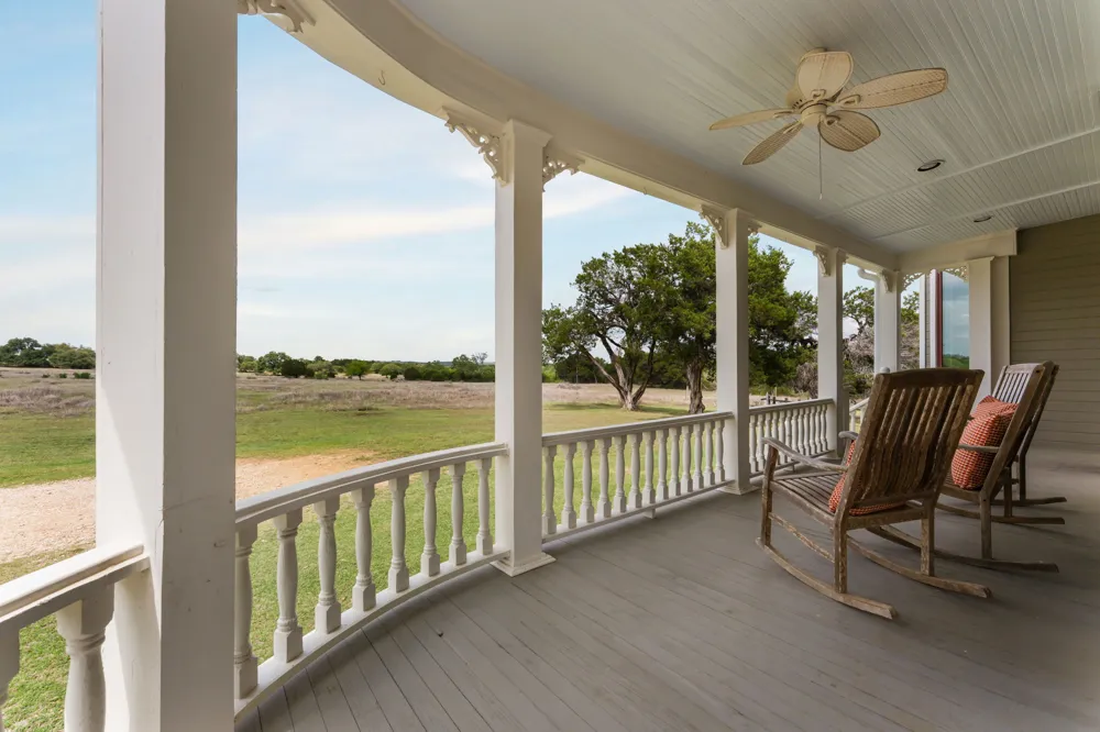 3409 Gatlin Creek Road Dripping Springs, TX 78620