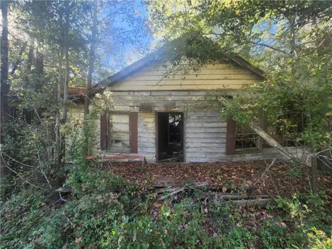 2063 Highway 81