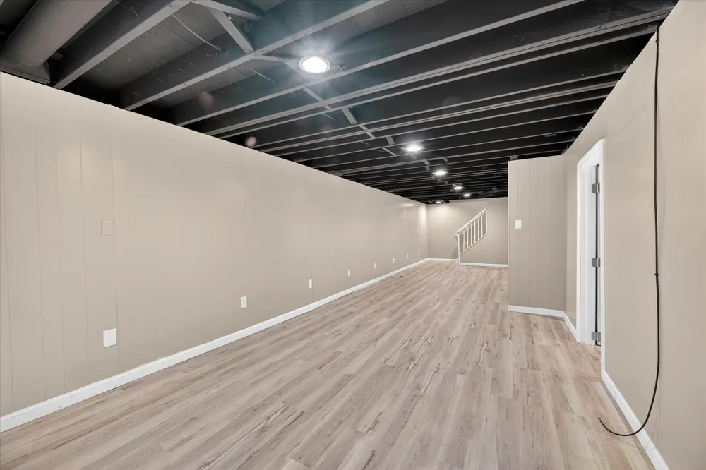 385 Hollywood Drive Saline, MI 48176