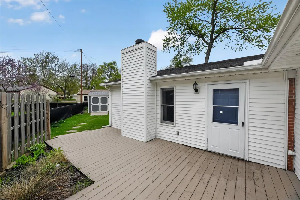 385 Hollywood Drive Saline, MI 48176