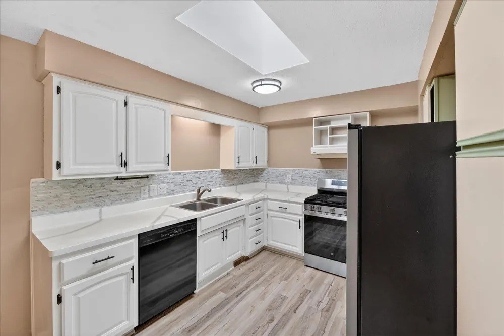 385 Hollywood Drive Saline, MI 48176