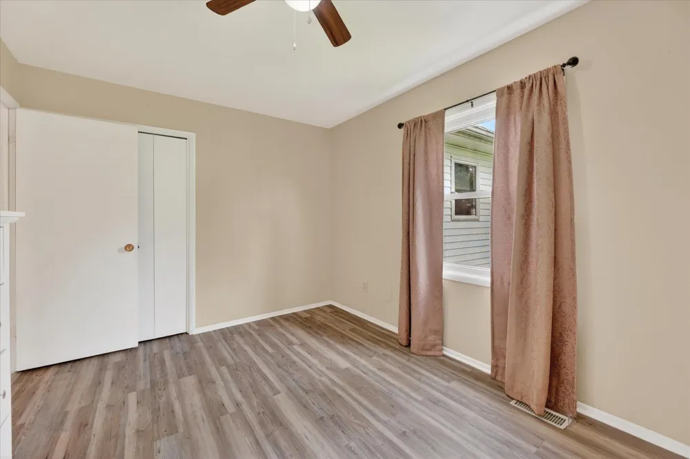 385 Hollywood Drive Saline, MI 48176