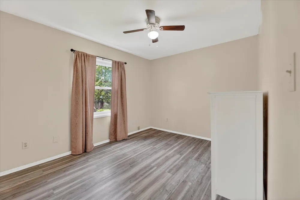 385 Hollywood Drive Saline, MI 48176