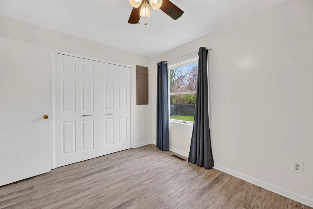 385 Hollywood Drive Saline, MI 48176