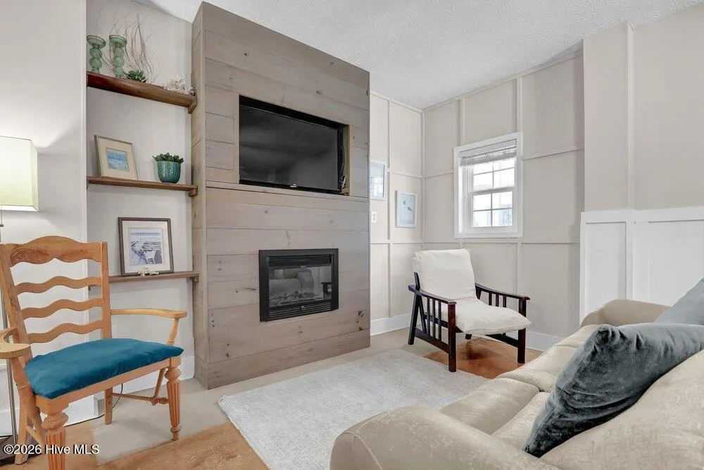 8007 8th Street Surf City, NC 28445