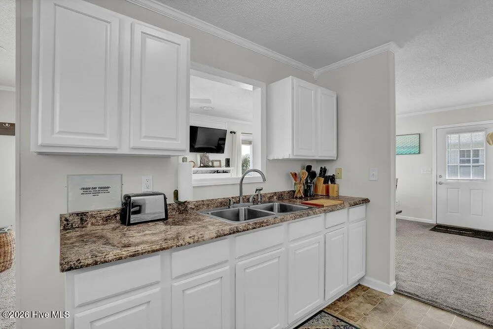 8007 8th Street Surf City, NC 28445