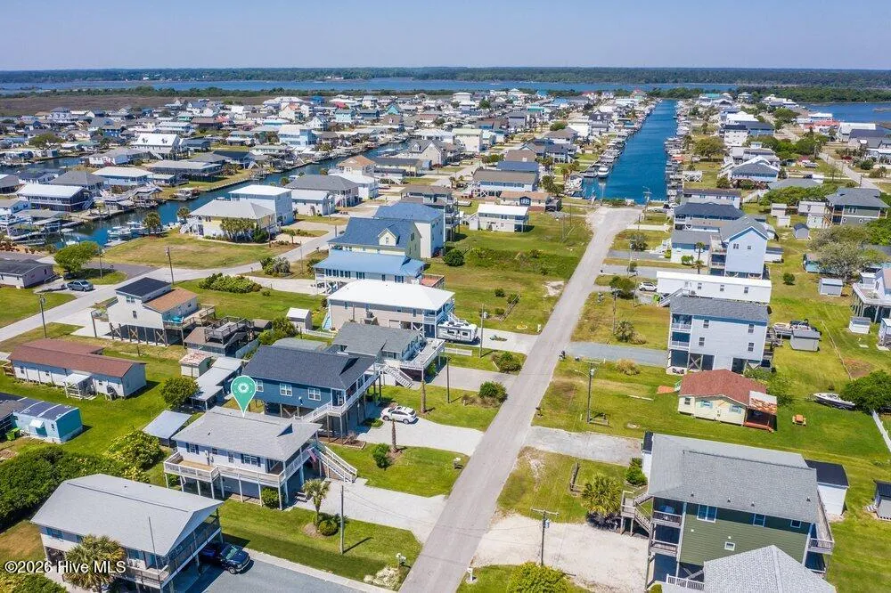 8007 8th Street Surf City, NC 28445