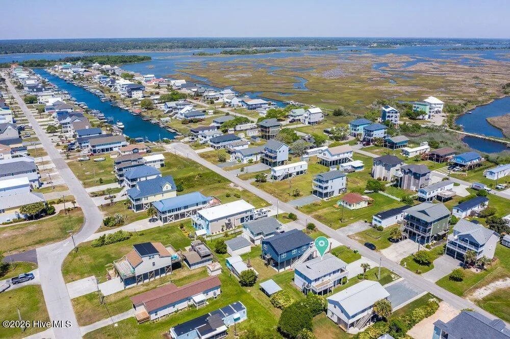 8007 8th Street Surf City, NC 28445
