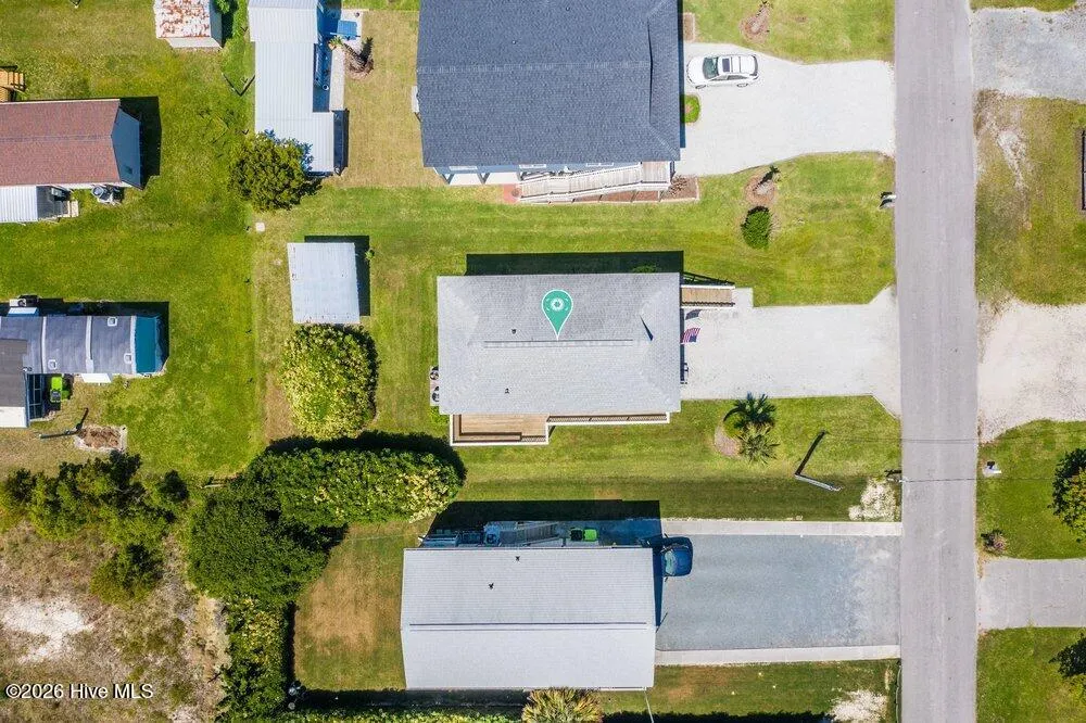 8007 8th Street Surf City, NC 28445