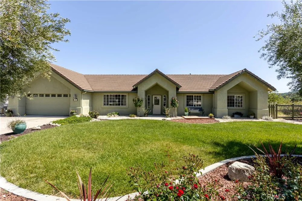 155 Eagle Creek Court Atascadero, CA 93422