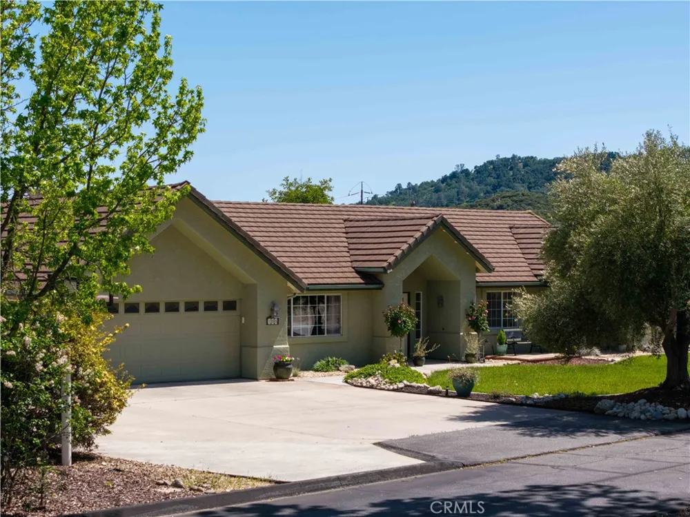 155 Eagle Creek Court Atascadero, CA 93422