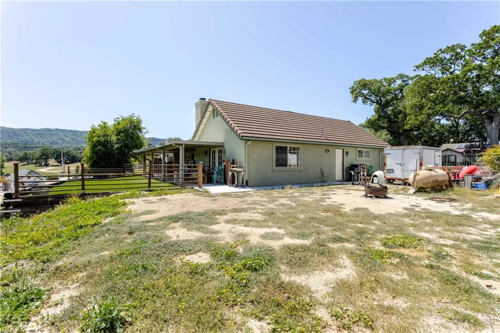 155 Eagle Creek Court Atascadero, CA 93422