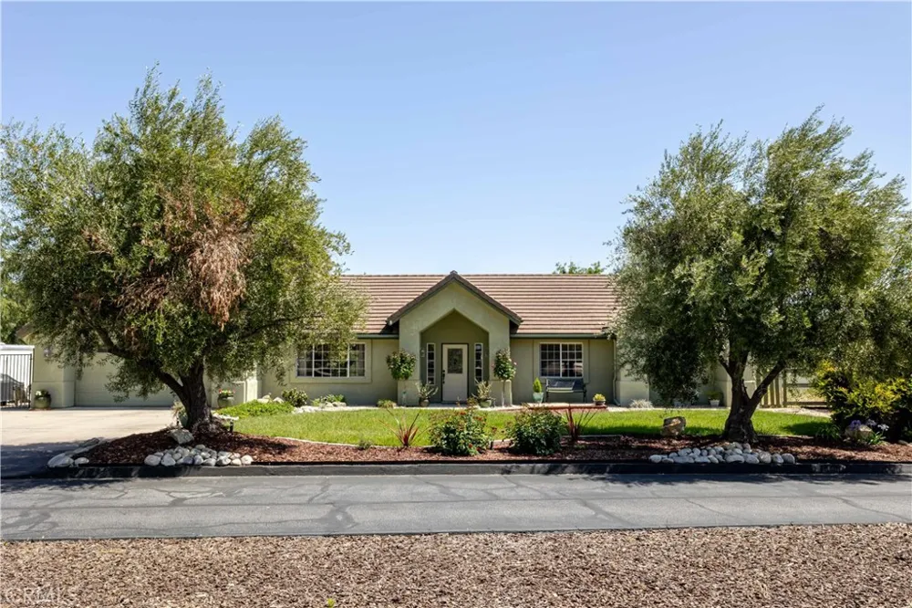 155 Eagle Creek Court Atascadero, CA 93422