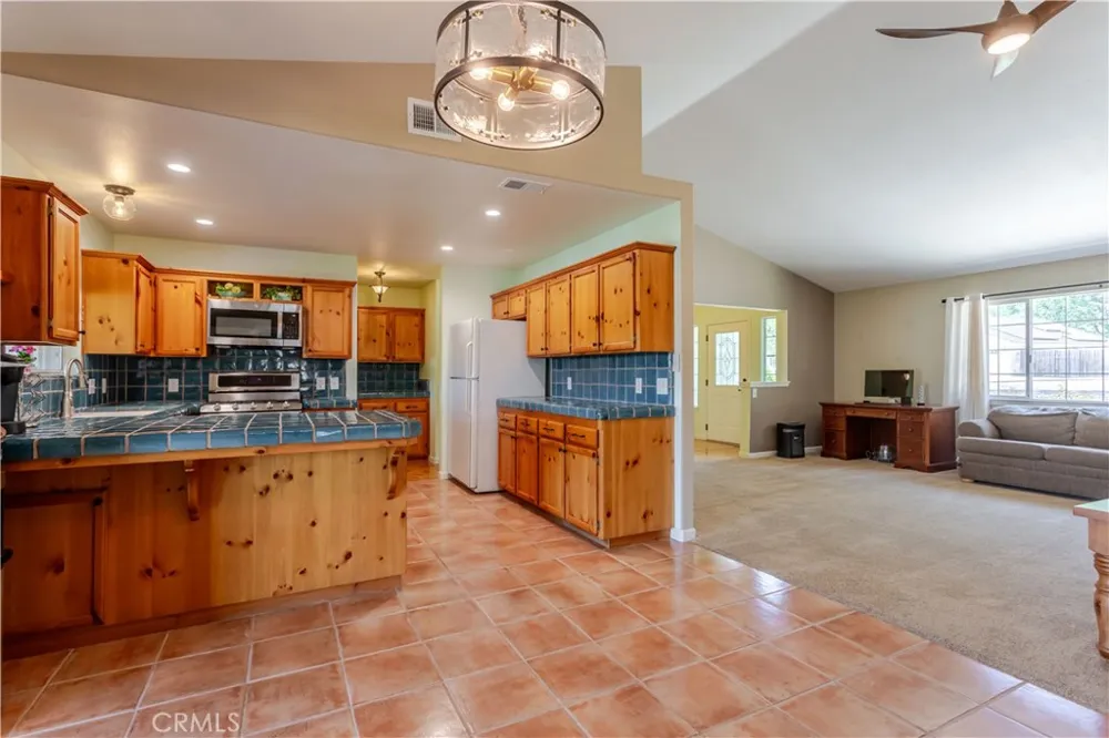 155 Eagle Creek Court Atascadero, CA 93422