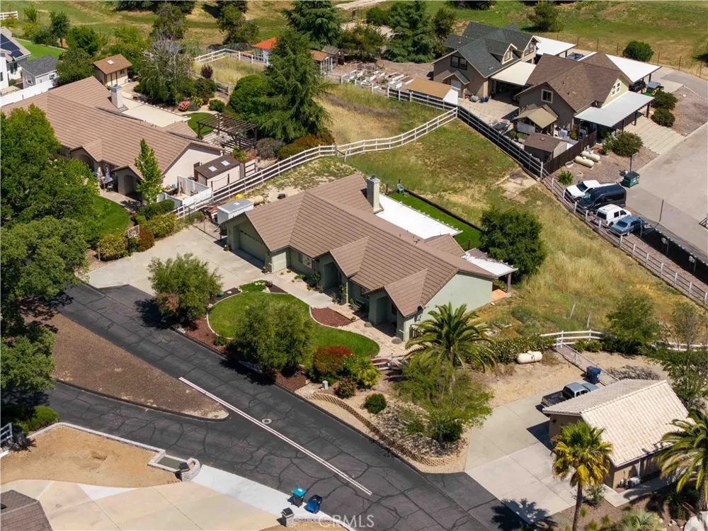 155 Eagle Creek Court Atascadero, CA 93422