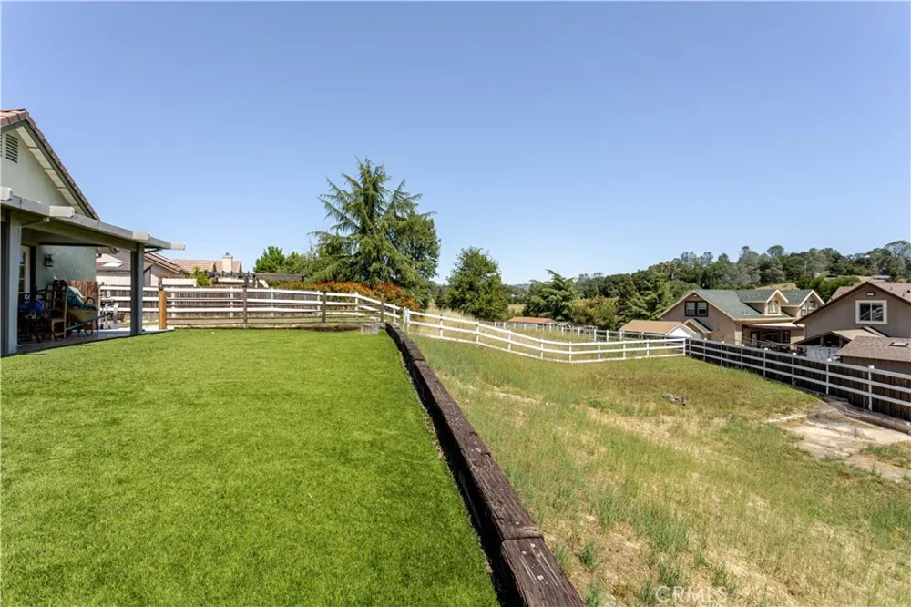 155 Eagle Creek Court Atascadero, CA 93422