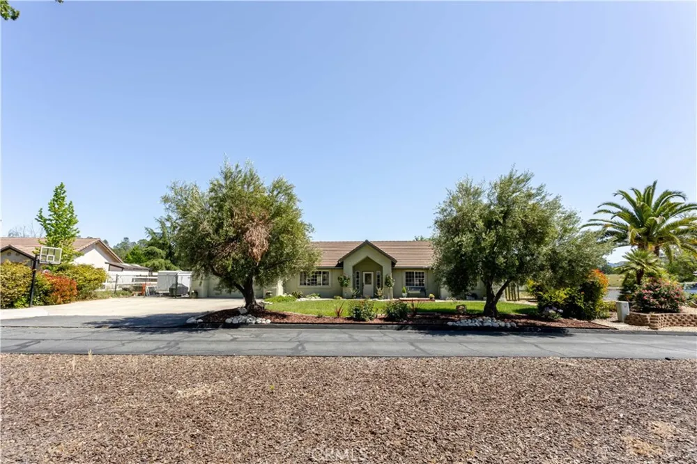 155 Eagle Creek Court Atascadero, CA 93422
