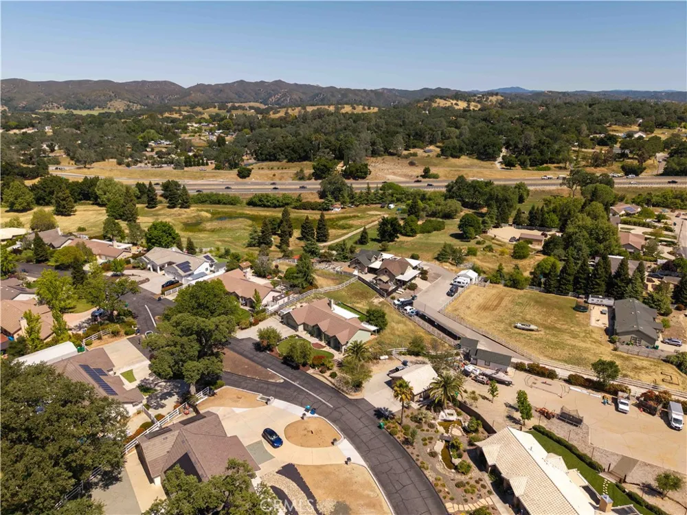 155 Eagle Creek Court Atascadero, CA 93422