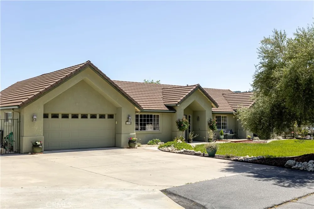 155 Eagle Creek Court Atascadero, CA 93422