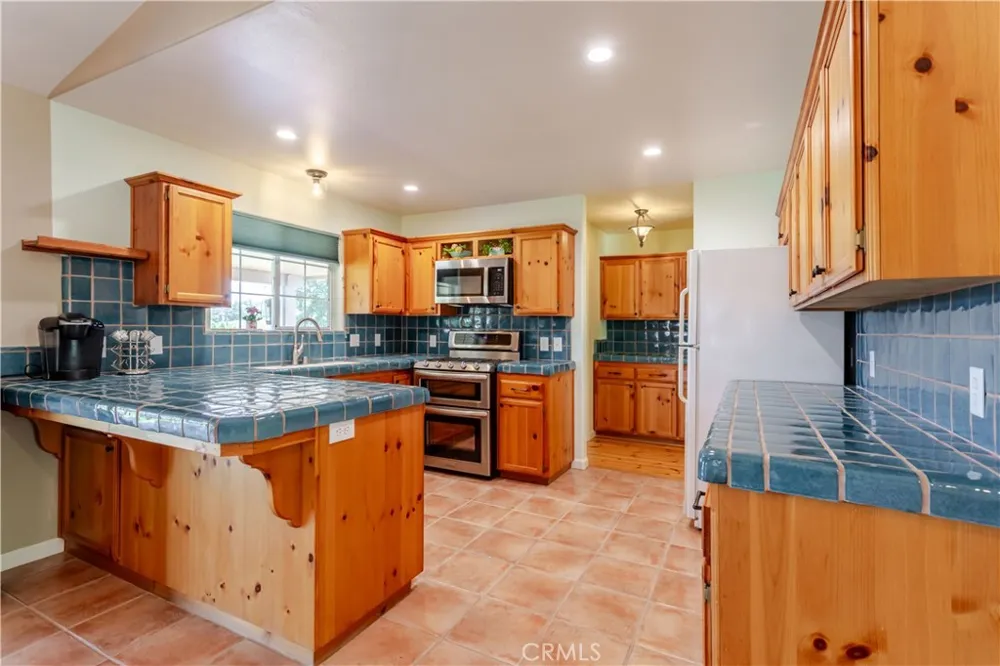 155 Eagle Creek Court Atascadero, CA 93422