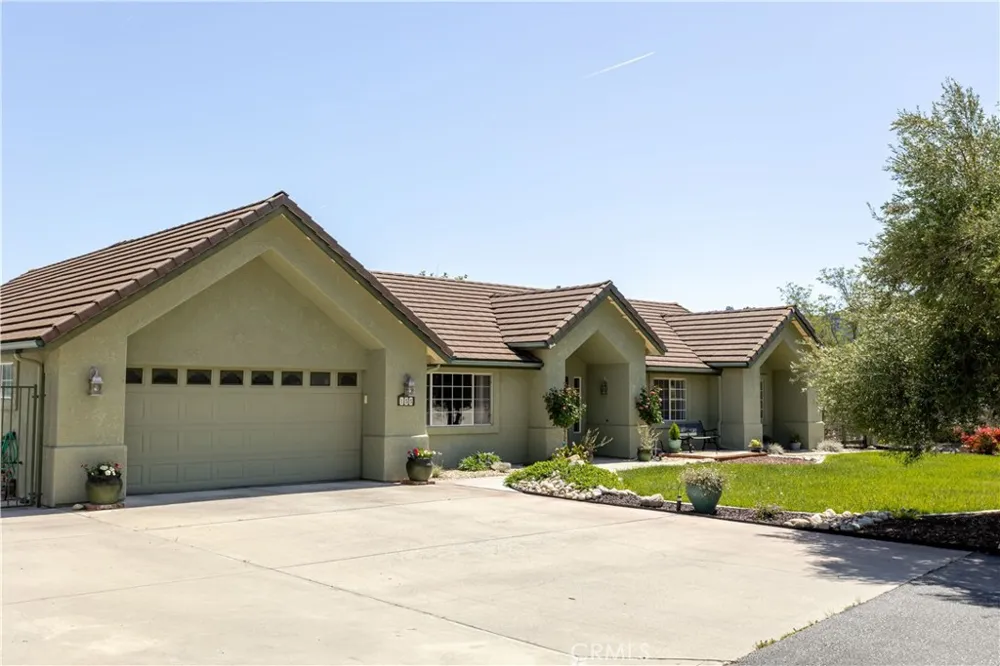 155 Eagle Creek Court Atascadero, CA 93422