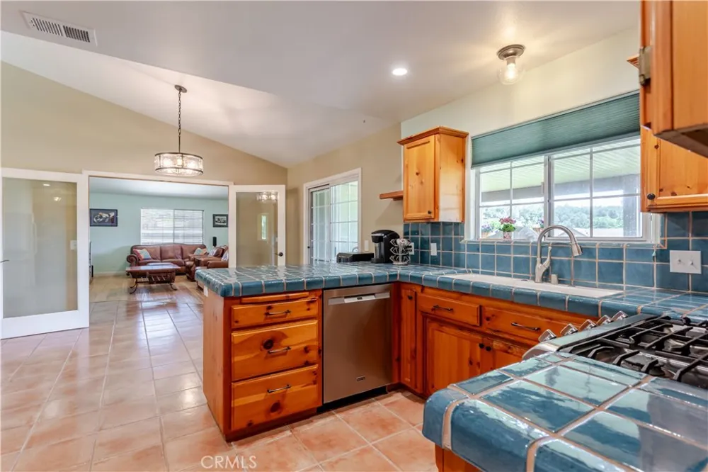 155 Eagle Creek Court Atascadero, CA 93422