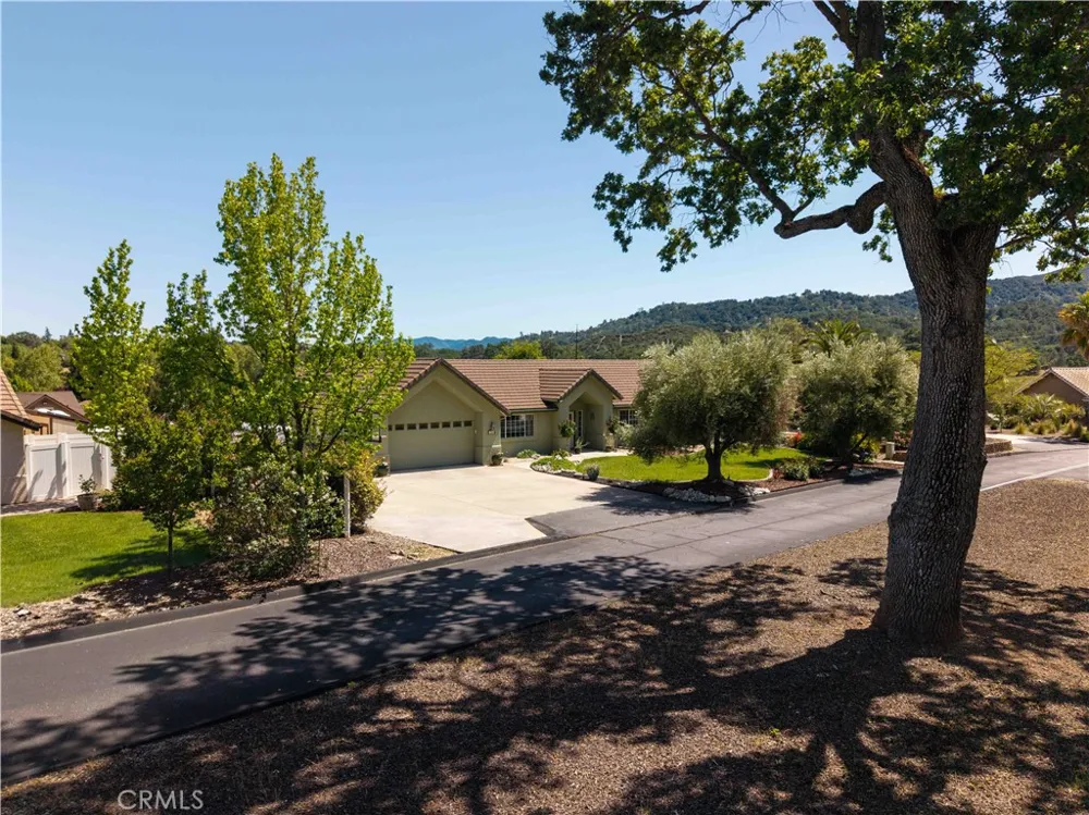 155 Eagle Creek Court Atascadero, CA 93422