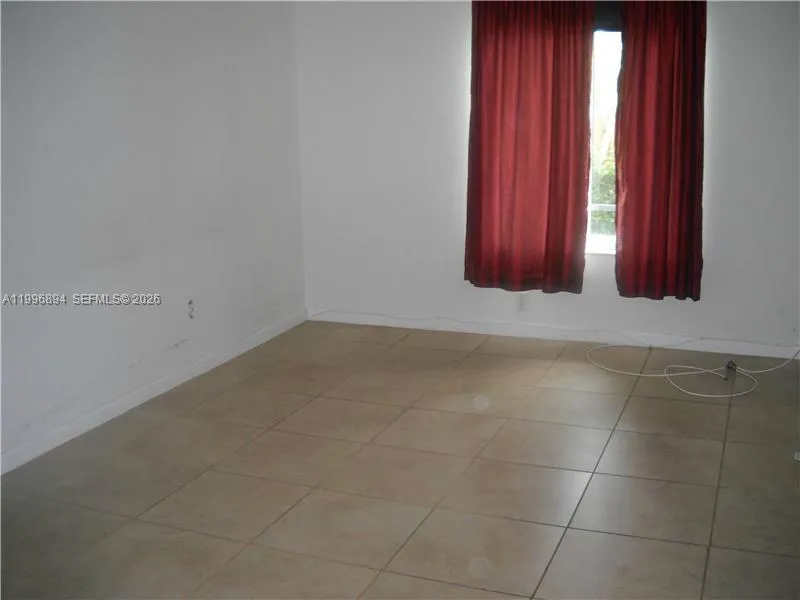 1040 92 ST #3 Bay Harbor Islands, FL 33154