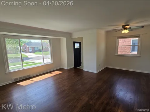 122 Jeffrey Avenue