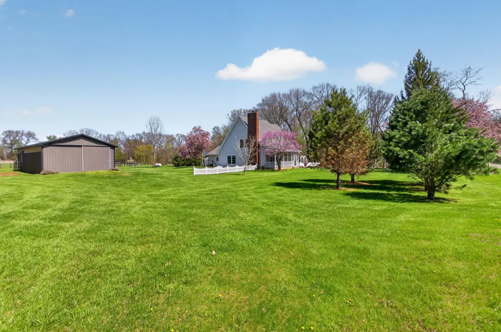 19501 B DRIVE S Eckford Township, MI 49068