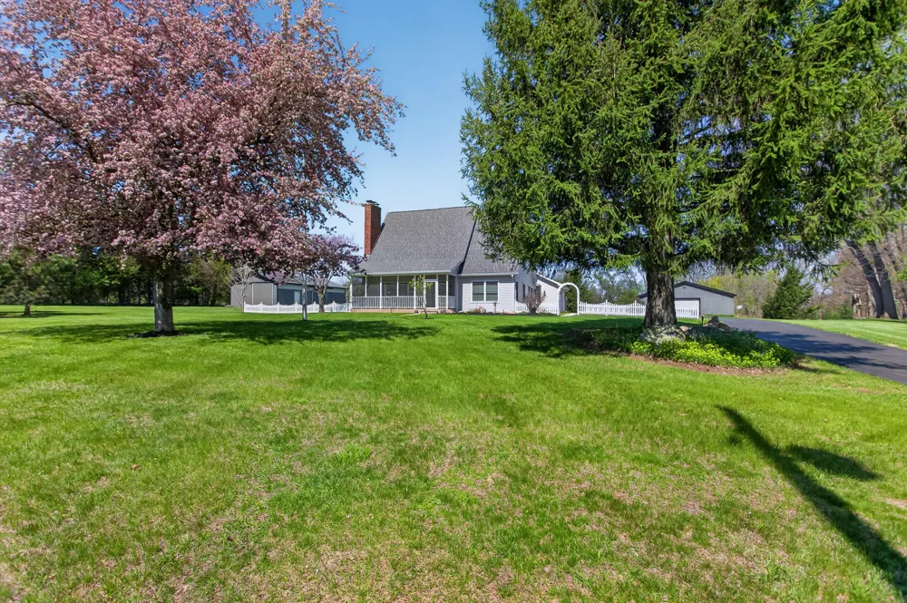19501 B DRIVE S Eckford Township, MI 49068