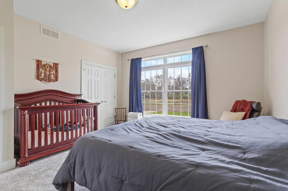 243 Auseon Court Hillsdale, MI 49242