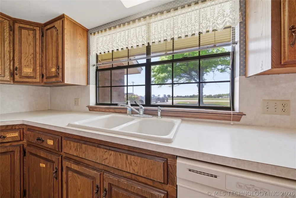 5202 W Rupe Avenue Enid, OK 73703