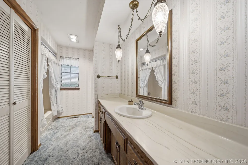 5202 W Rupe Avenue Enid, OK 73703