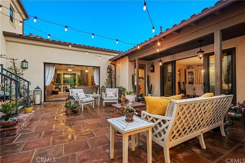9 Paniolo Road Ladera Ranch, CA 92694