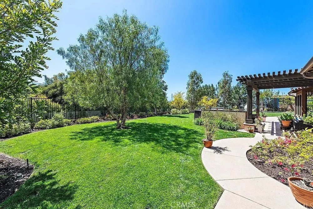 9 Paniolo Road Ladera Ranch, CA 92694