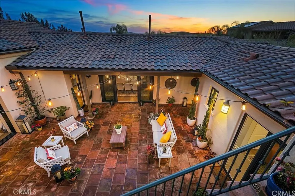 9 Paniolo Road Ladera Ranch, CA 92694