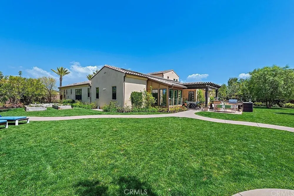 9 Paniolo Road Ladera Ranch, CA 92694