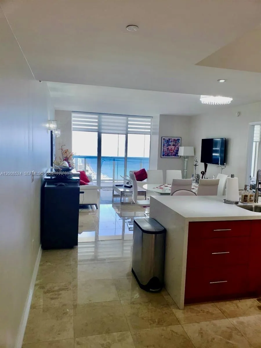 1830 S OCEAN DR #3910 Hallandale Beach, FL 33009