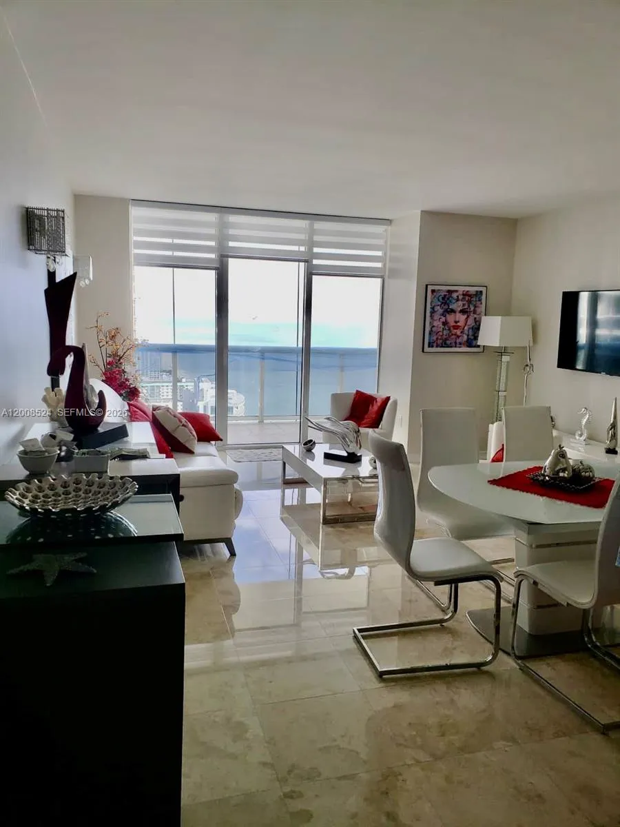 1830 S OCEAN DR #3910 Hallandale Beach, FL 33009